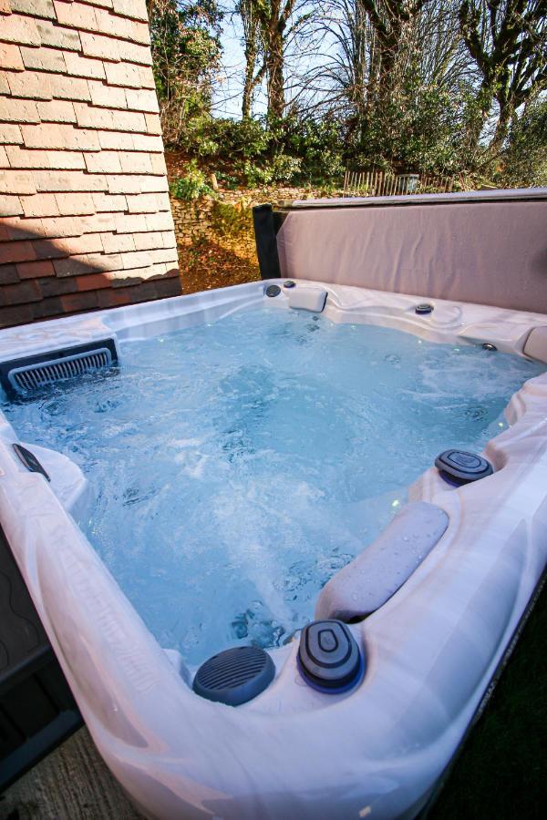 Bella, Jacuzzi Partage & Parking Avec Borne De Recharge Voiture Electrique Apartment
